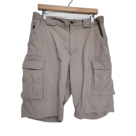 Duluth Trading Co. Tan Cargo Shorts - Large - Picture 1 of 6